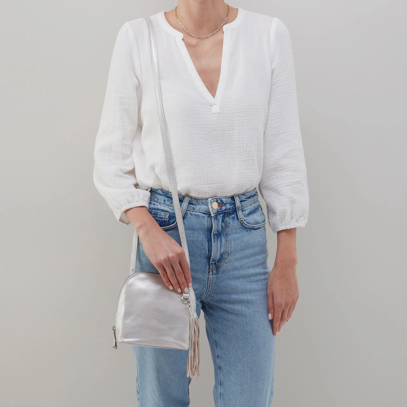 Nash Crossbody In Metallic Leather - Silver 2 Nash Crossbody In Metallic Leather - Silver - Image 2