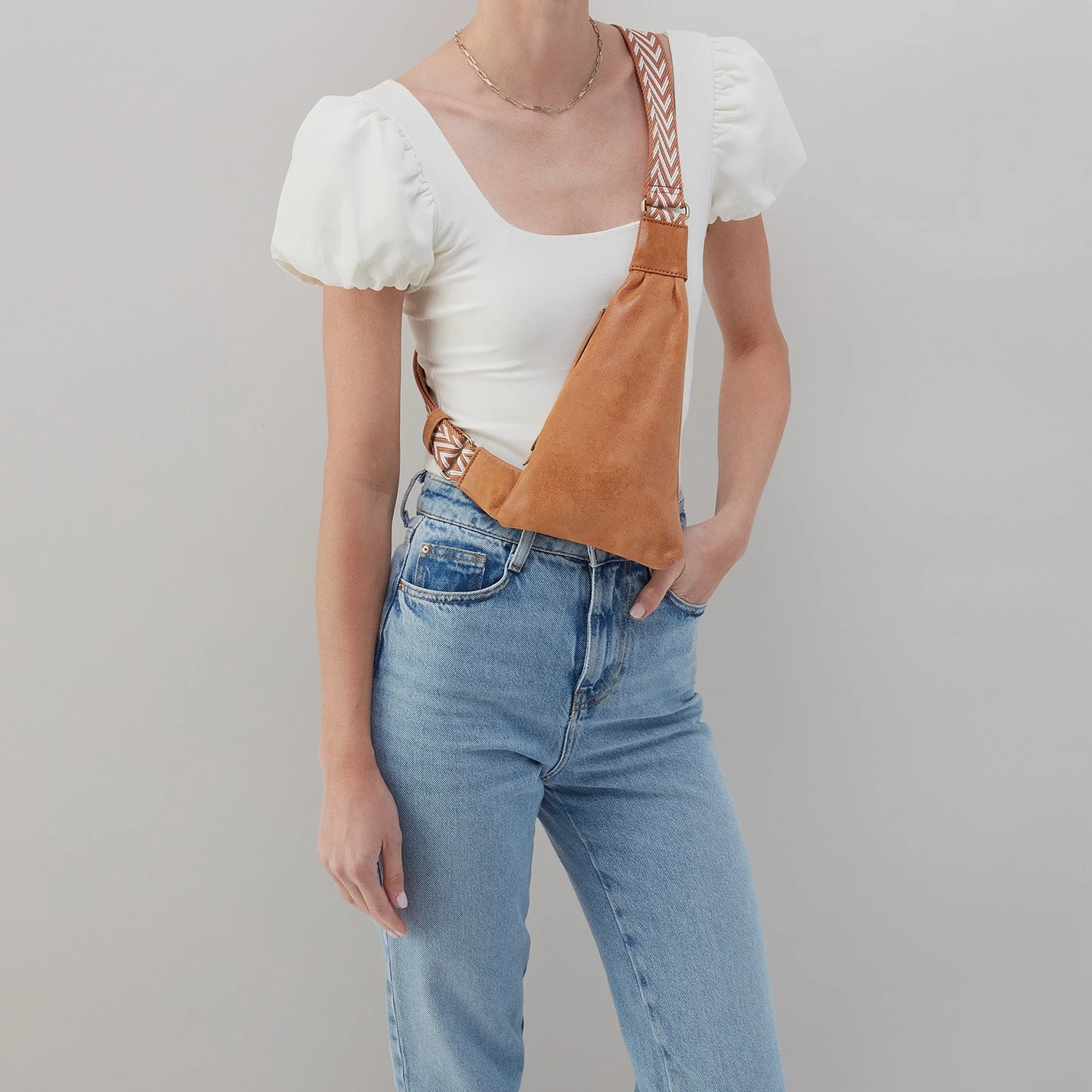 Bodhi Sling In Buffed Leather - Whiskey 3 Bodhi Sling In Buffed Leather - Whiskey - Image 3