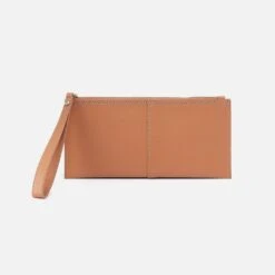 Vida Large Pouch In Micro Pebbled Leather - Biscuit
