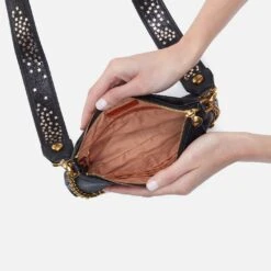 Darcy Luxe Crossbody In Pebbled Leather - Black -Hobo Sales Store NV 22644BLK 03