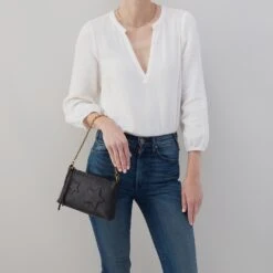 Darcy Luxe Crossbody In Pebbled Leather - Black -Hobo Sales Store NV 22644BLK 04