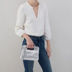 Ace Clutch In Metallic Leather - Argento -Hobo Sales Store NV 22665AGTO 02