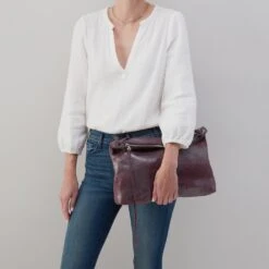 Ziggy Crossbody In Metallic Leather - Plum Graphite 8 Ziggy Crossbody In Metallic Leather - Plum Graphite -Hobo Sales Store NV 22693PLUMG 04