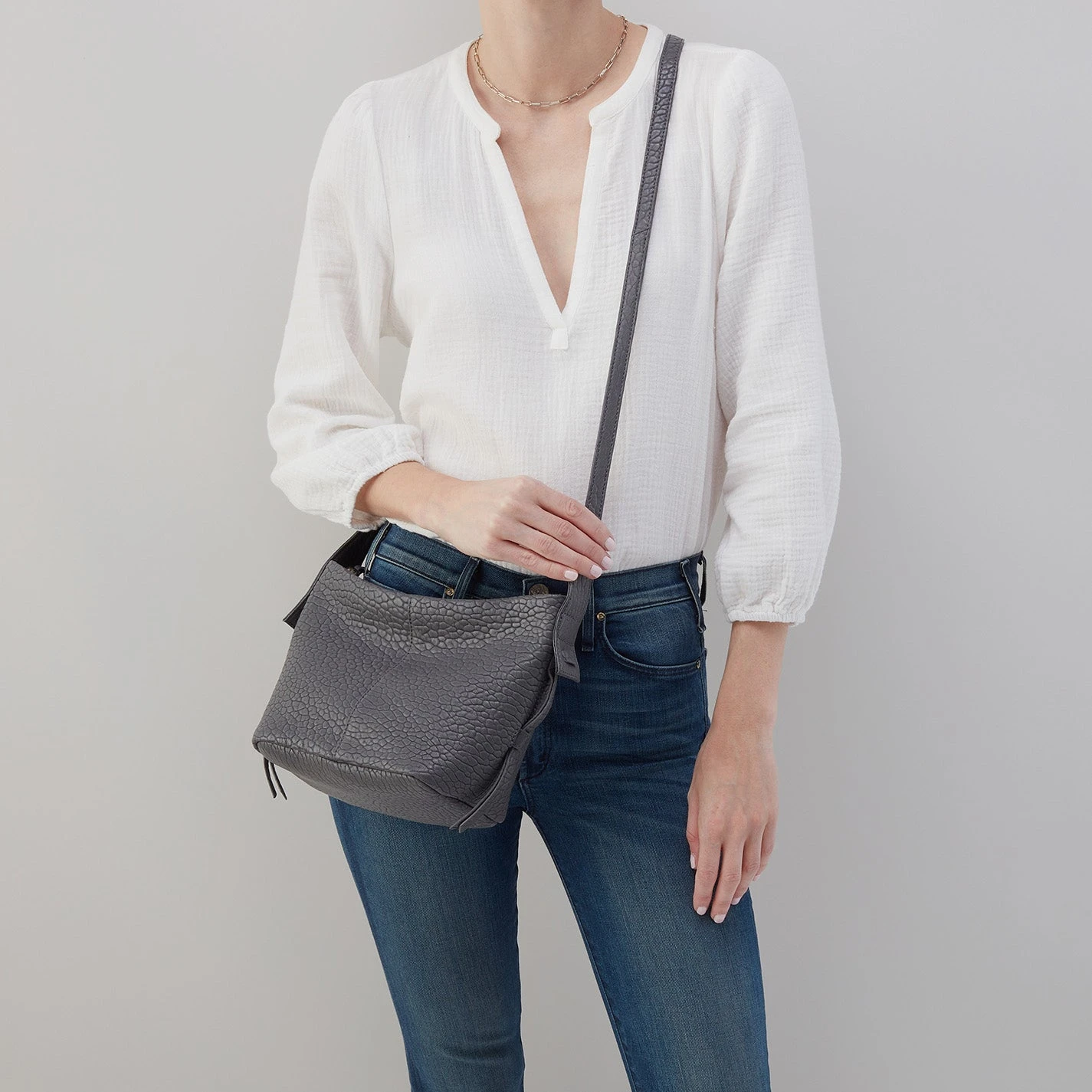 Bonita Crossbody In Bubble Pebbled Leather - Grey 3 Bonita Crossbody In Bubble Pebbled Leather - Grey - Image 3