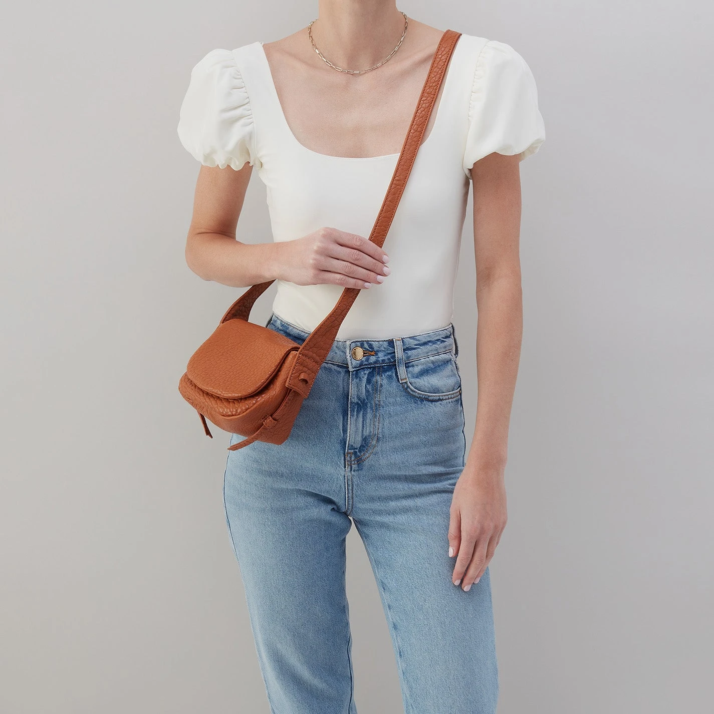 Bonita Mini Messenger Crossbody In Bubble Pebbled Leather - Brown 3 Bonita Mini Messenger Crossbody In Bubble Pebbled Leather - Brown - Image 3