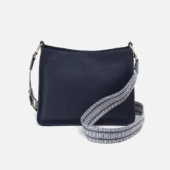 Cass Crossbody In Pebbled Leather - Sapphire