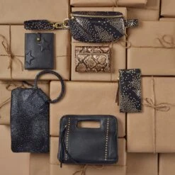 Carte Card Case In Printed Leather - Shooting Stars 5 Carte Card Case In Printed Leather - Shooting Stars -Hobo Sales Store SO 81067SHST 01a