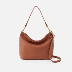 Pier Shoulder Bag In Pebbled Leather - Cashew