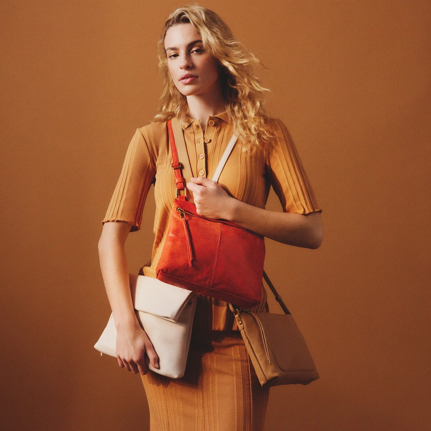 Draft Crossbody In Pebbled Leather - White 2 Draft Crossbody In Pebbled Leather - White - Image 2