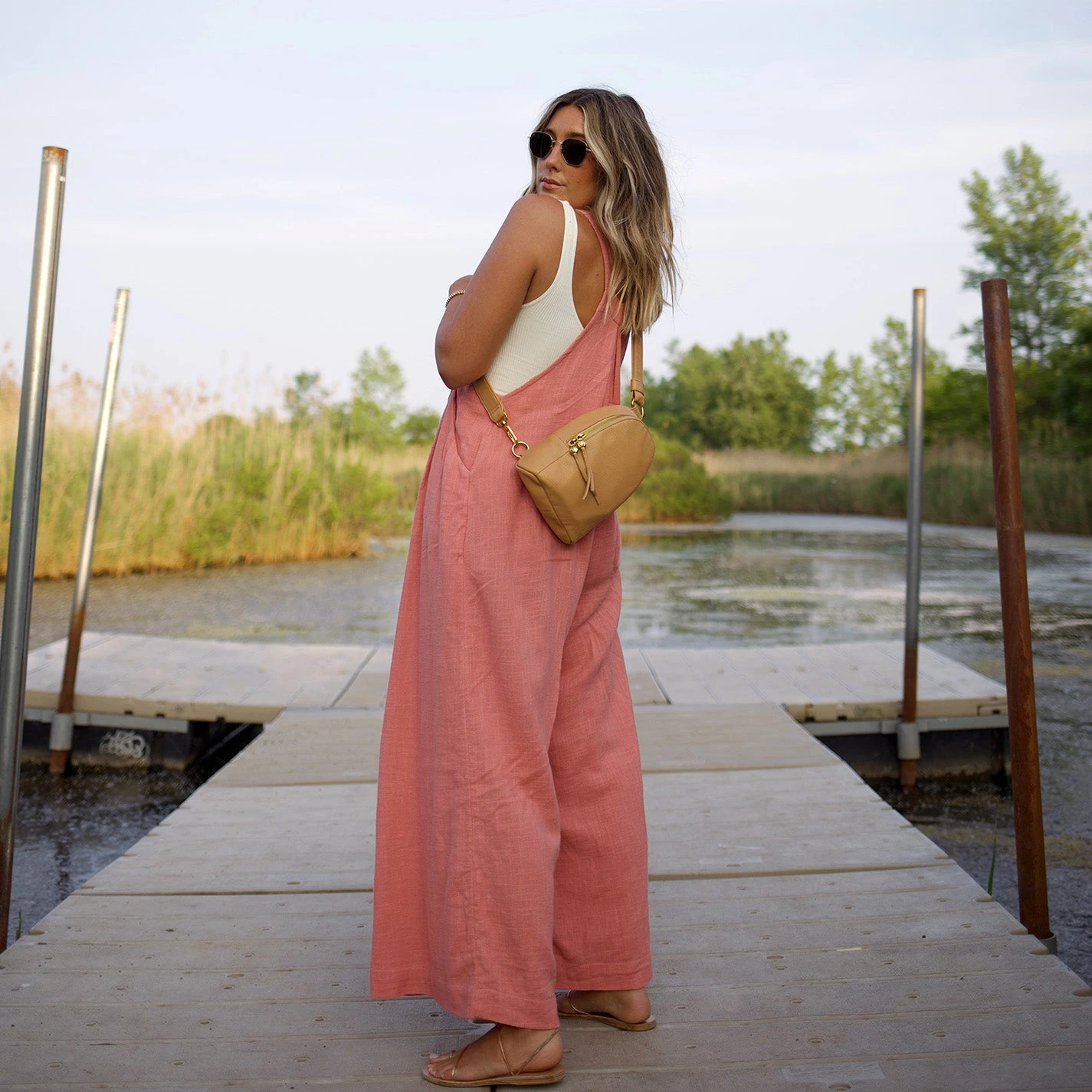 Fern Sling In Pebbled Leather - Sandstorm 2 Fern Sling In Pebbled Leather - Sandstorm - Image 2