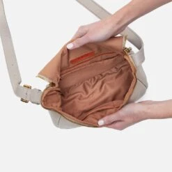 Fern North-South Crossbody In Pebbled Leather - Taupe -Hobo Sales Store SO 82440TAUP 03