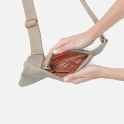 Bodhi Sling In Pebbled Leather - Taupe -Hobo Sales Store SO 82452TAUP 03 9e3a7f13 1d6b 4bba 9fc0 b471aa2f60c1
