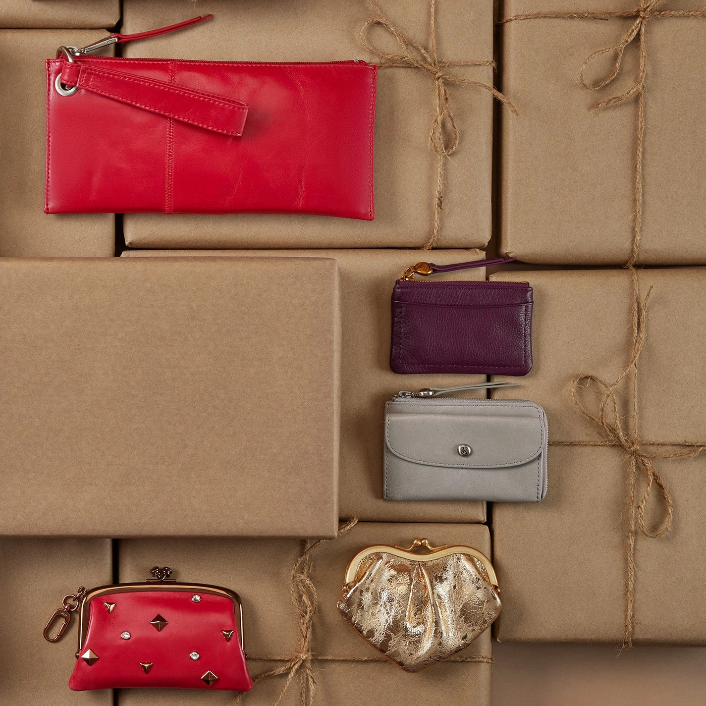 Vida Wristlet In Polished Leather - Claret 2 Vida Wristlet In Polished Leather - Claret - Image 2