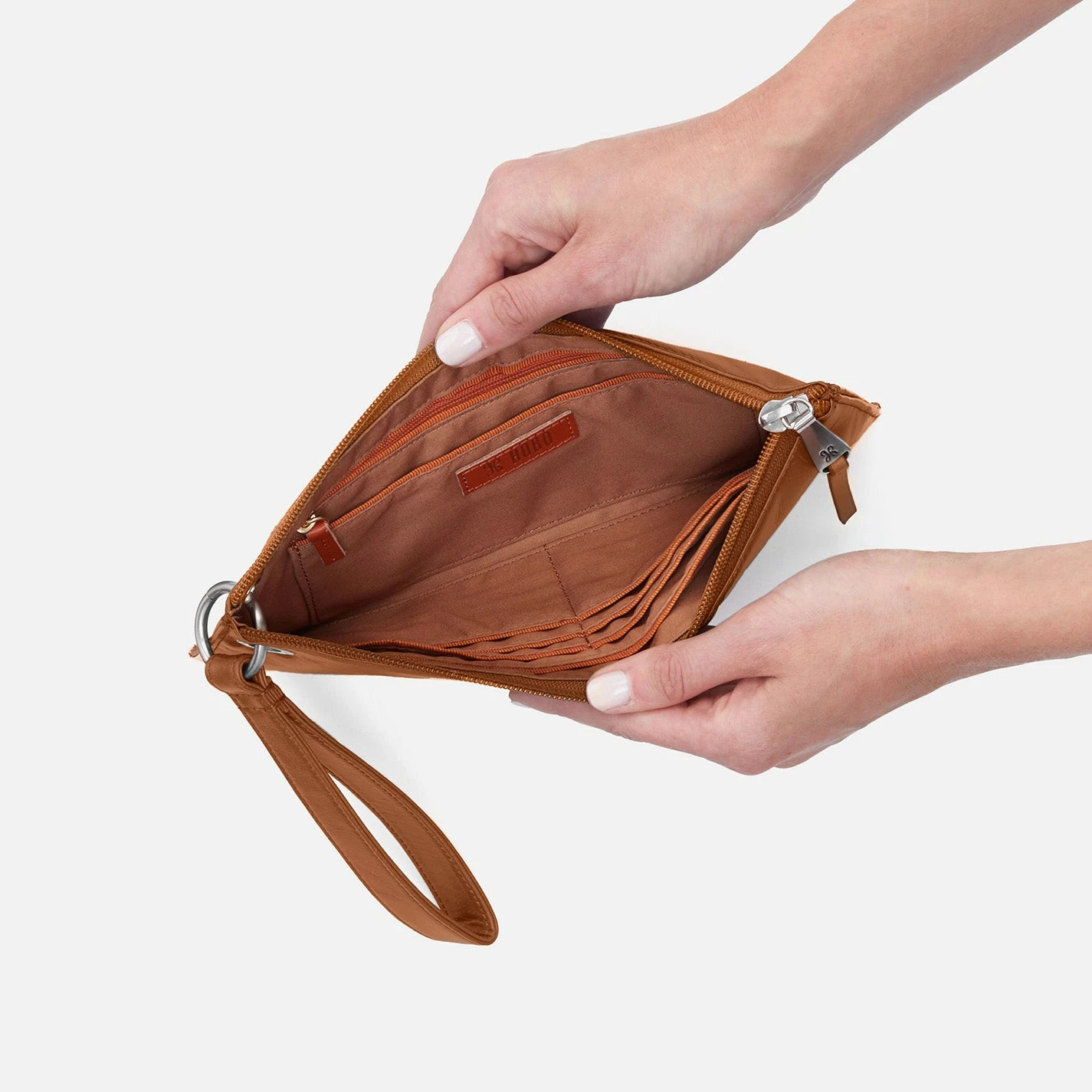 Vida Wristlet In Polished Leather - Truffle 5 Vida Wristlet In Polished Leather - Truffle - Image 5