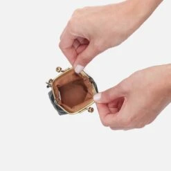 Run Frame Pouch In Polished Leather - Black -Hobo Sales Store VI 34021BLK 03 0d2c4321 793e 4eec b616 ba6670cb0435