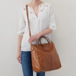 Sheila Large Satchel In Polished Leather - Truffle -Hobo Sales Store VI 35019TRUF 04 26a2134c 440b 4040 b52b d652e1707053