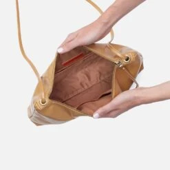 Ziggy Crossbody In Polished Leather - Desert 7 Ziggy Crossbody In Polished Leather - Desert -Hobo Sales Store VI 35763DSRT 03