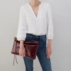 Ziggy Crossbody In Polished Leather - Merlot -Hobo Sales Store VI 35763MERL 04