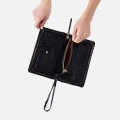 Evolve Wristlet In Polished Leather - Black 6 Evolve Wristlet In Polished Leather - Black -Hobo Sales Store VI 35808BLK 03 60d6b221 03d6 41e5 88d5 38484480dd1b