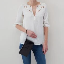 Evolve Wristlet In Polished Leather - Claret -Hobo Sales Store VI 35808CLRT 04