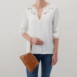 Lana Crossbody In Polished Leather - Truffle -Hobo Sales Store VI 35817TRUF 05 d734446e 10ec 44f6 851d 35fba4cc730d