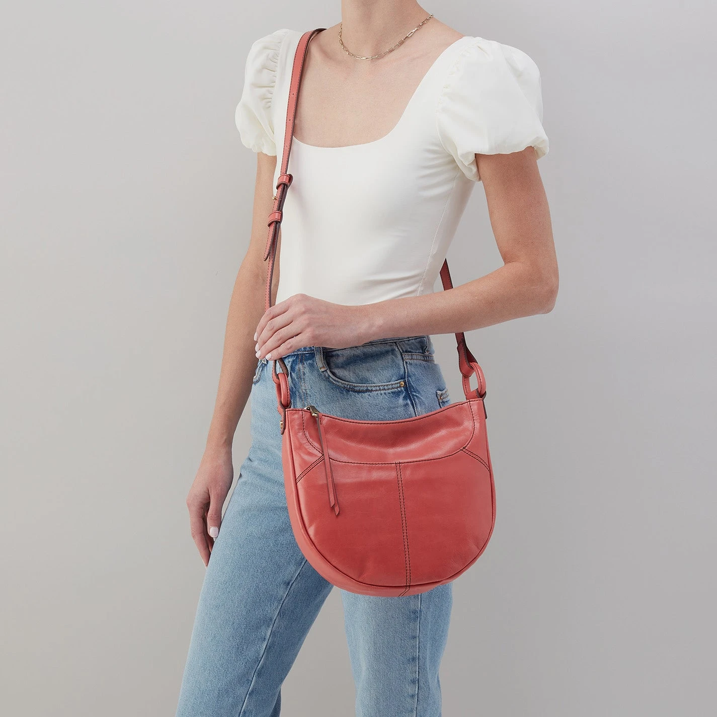 Sheila Scoop Crossbody In Polished Leather - Cherry Blossom 2 Sheila Scoop Crossbody In Polished Leather - Cherry Blossom - Image 2
